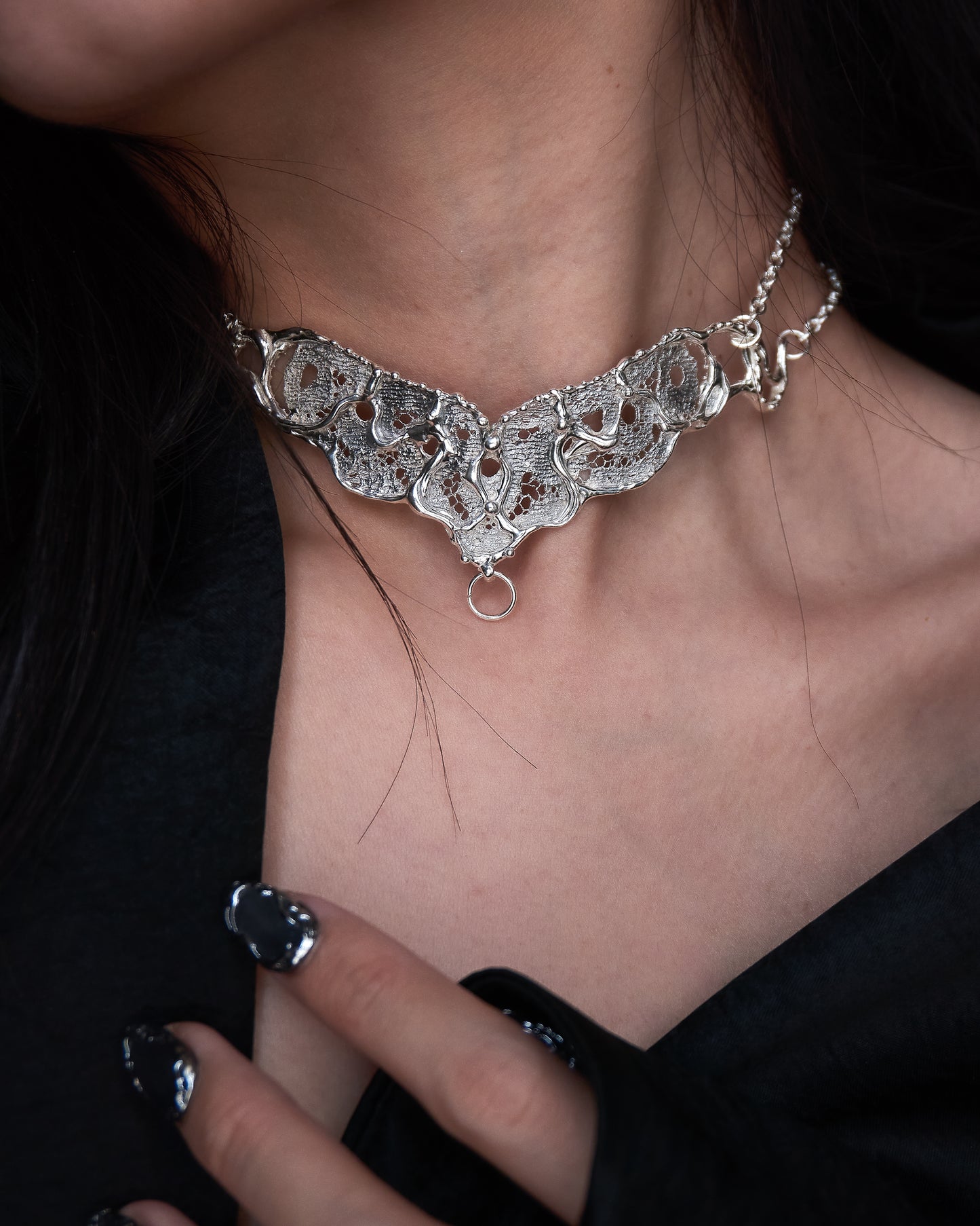 Lace choker