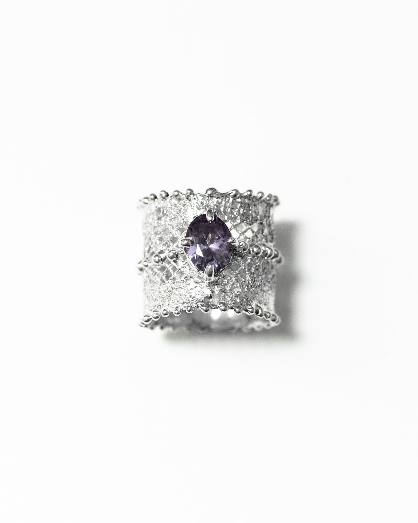 Lace ring with stone - 6.5