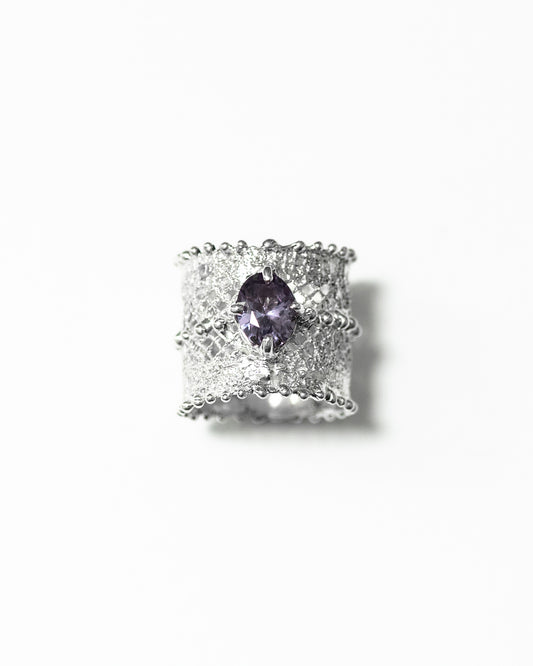 Lace ring with stone - 6.5