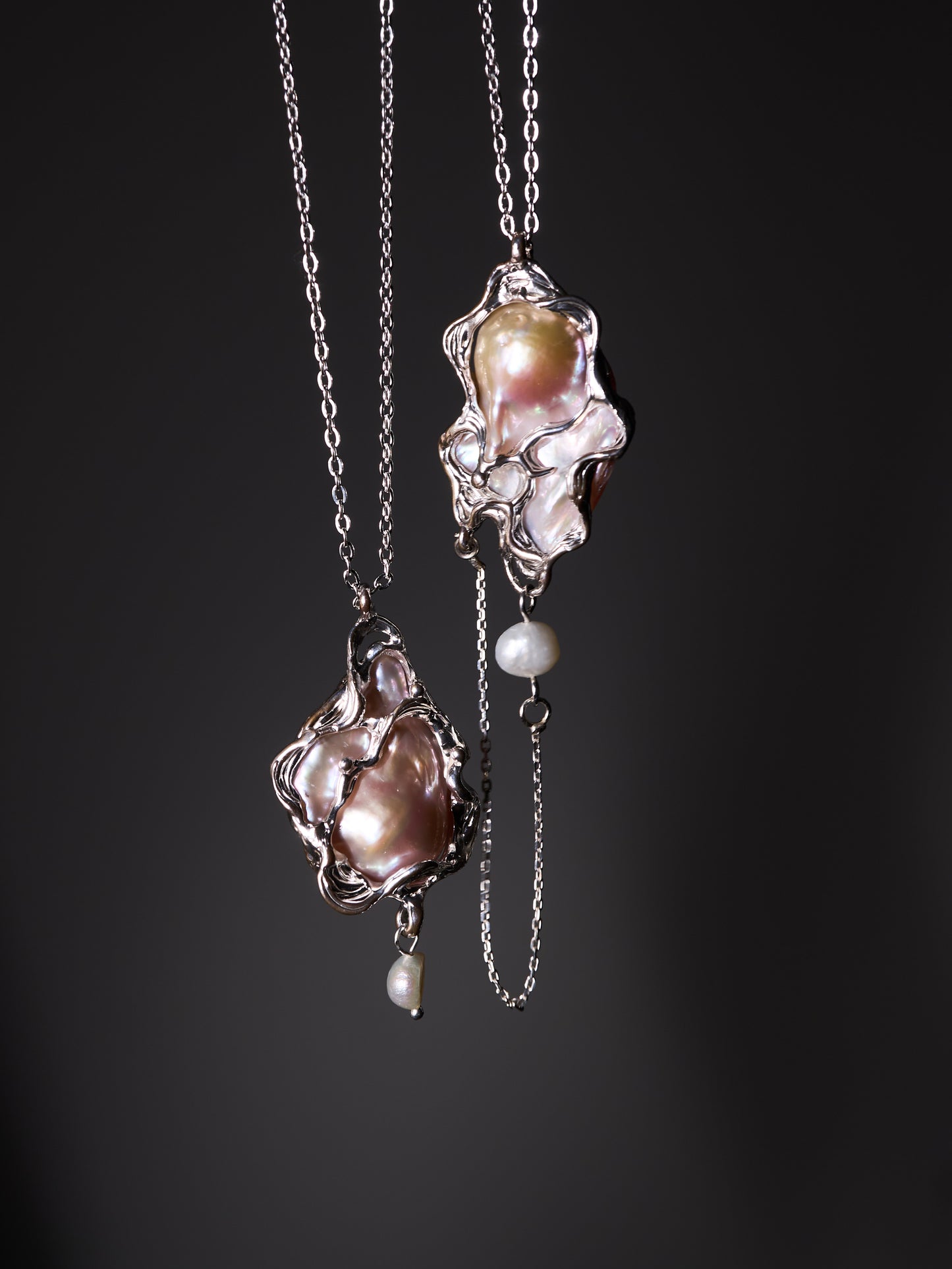 Baroque pearl necklace