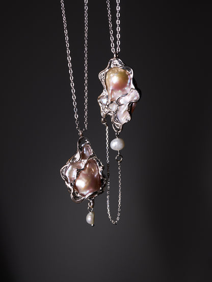 Baroque pearl necklace