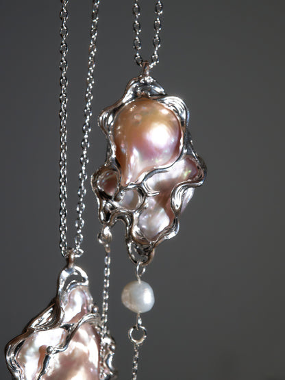 Baroque pearl necklace