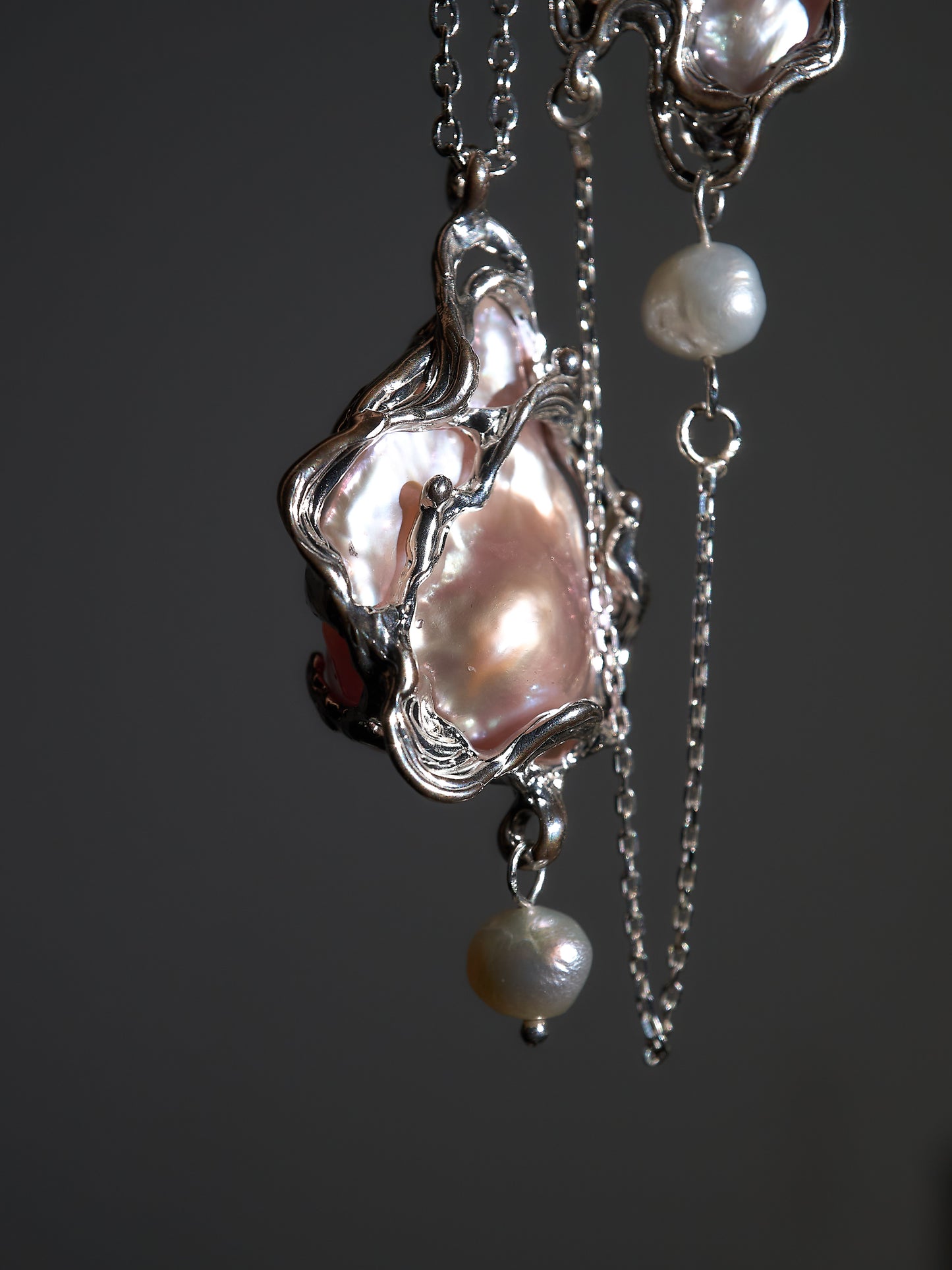 Baroque pearl necklace