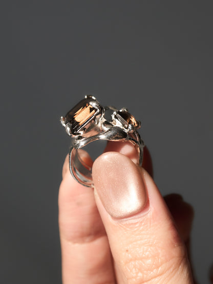 Fluid double smoke quartz ring- 6.5