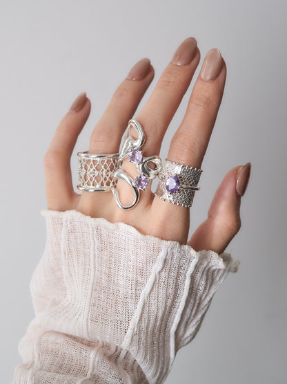 Lace cage band