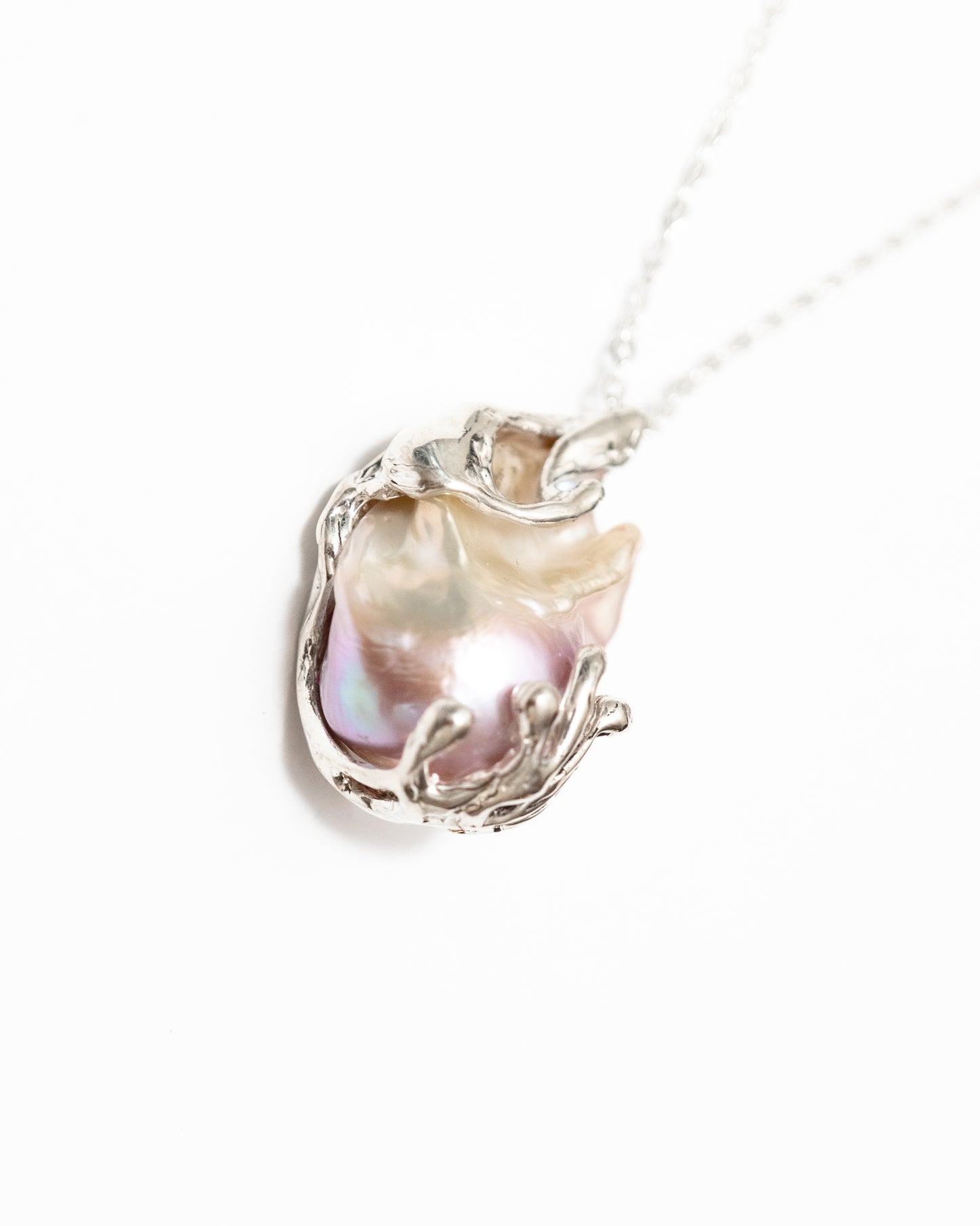 Baroque pearl necklace