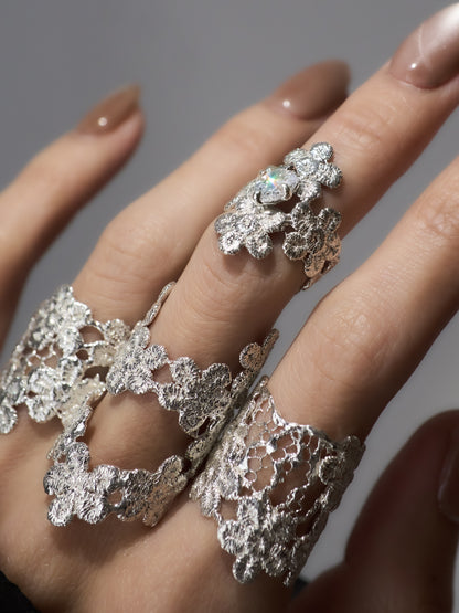 cluster floral Lace Ring