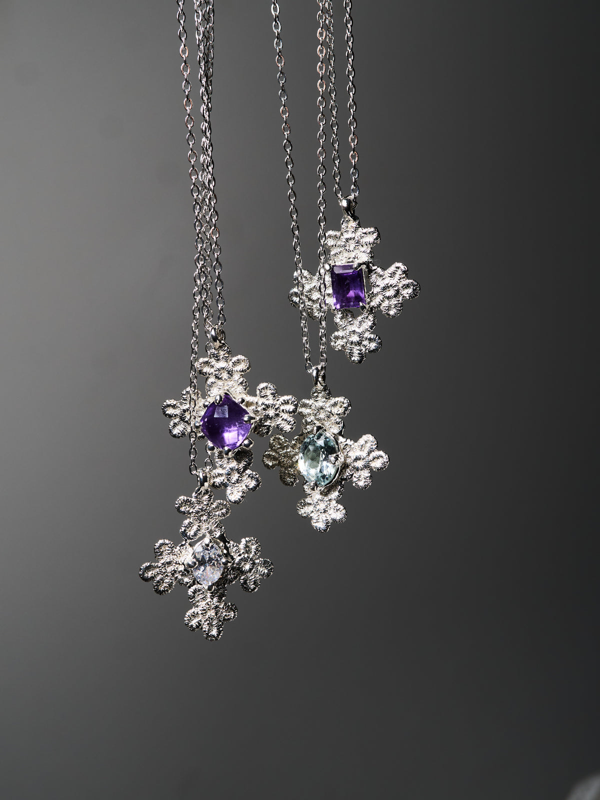 cluster cloral Lace charm