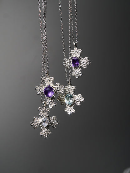 cluster cloral Lace charm