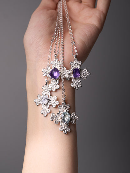 cluster cloral Lace charm
