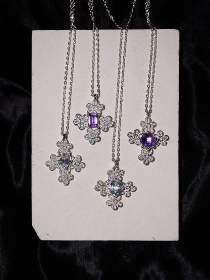 cluster cloral Lace charm