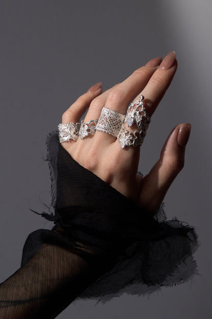 Lace ring