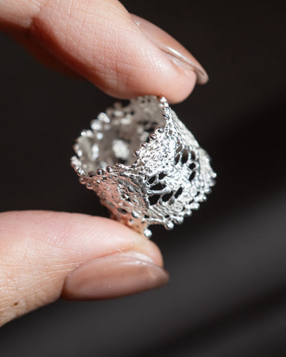 Lace ring