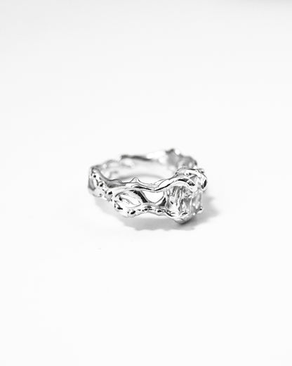Fluid Band Ring